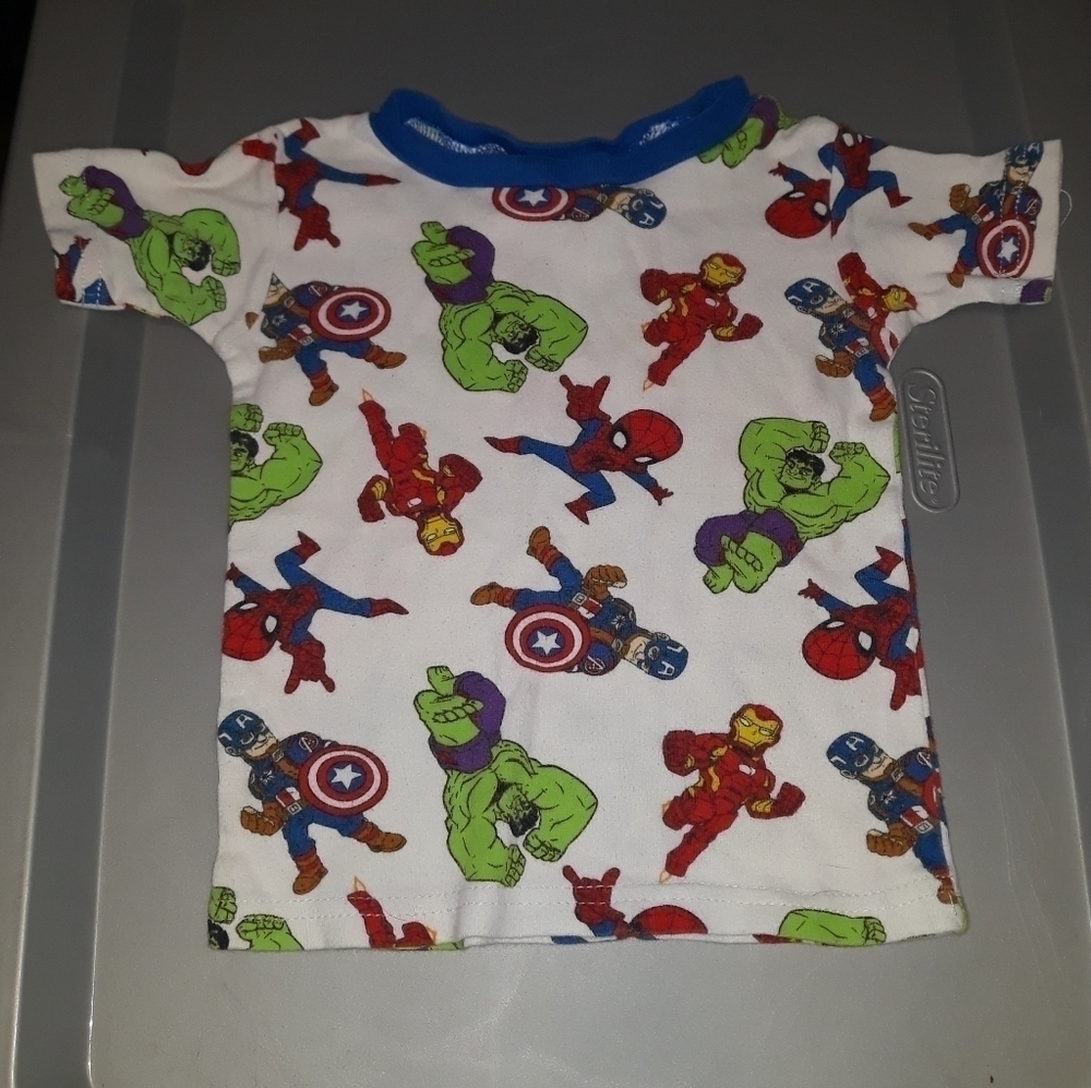 Marvel child's night suit size 3T 5/$25